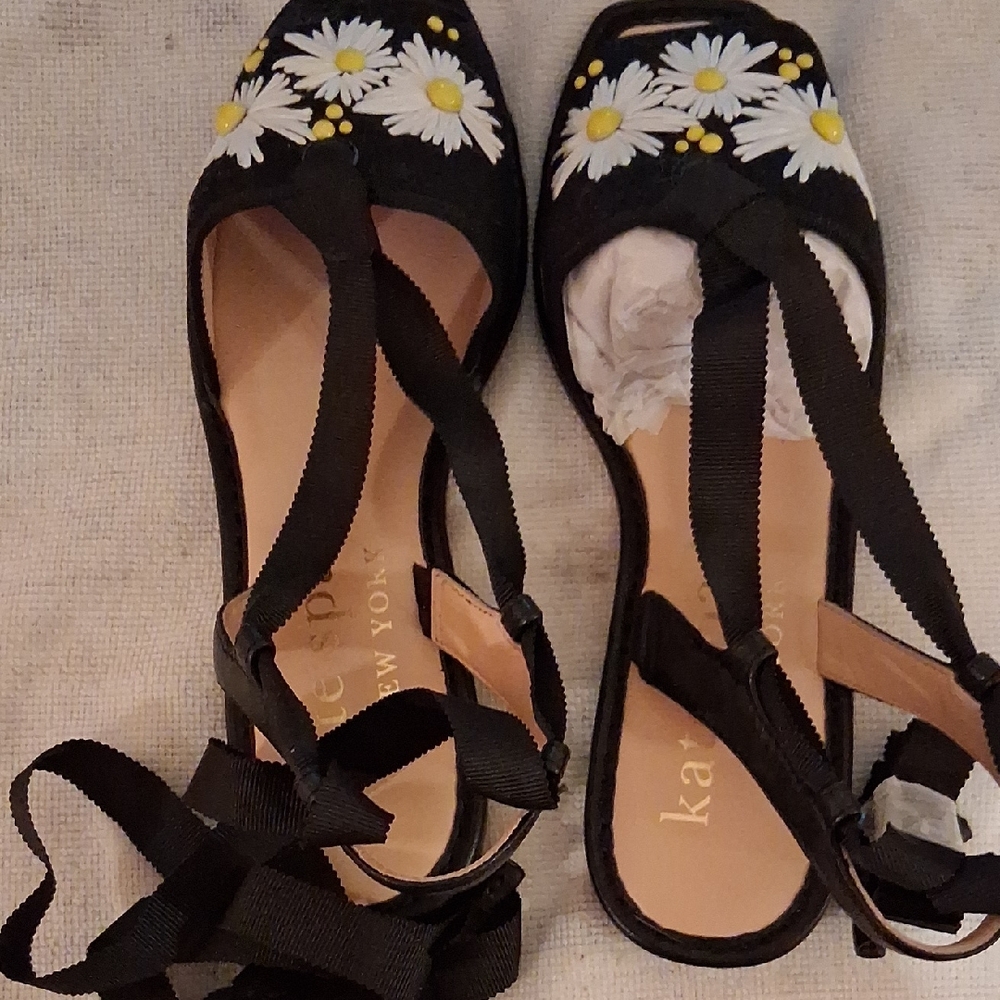 Kate Spade Black Sandals with Daisy Accents